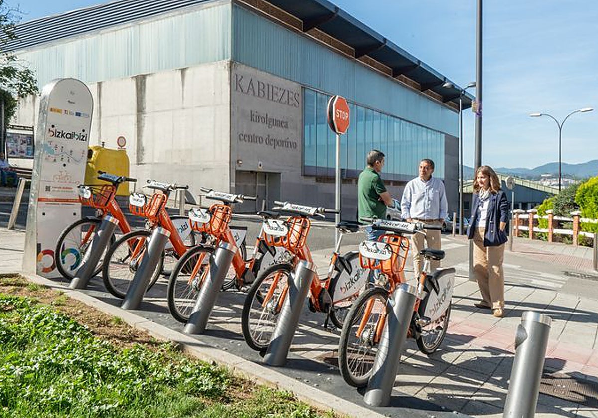 Tres nuevos puntos Bizkaibizi amplían a diez la red de Santurtzi