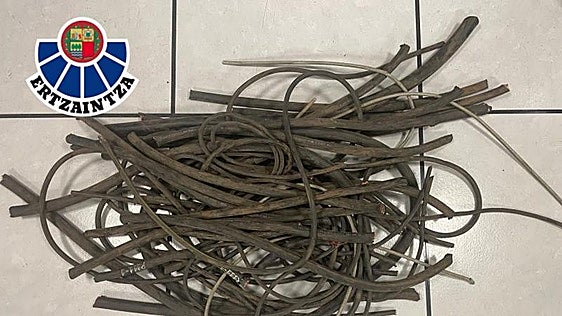 Cuatro detenidos por robar cableado de cobre en una empresa de Alegría