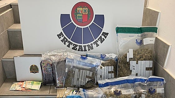 Droga incautada por la Ertzaintza.