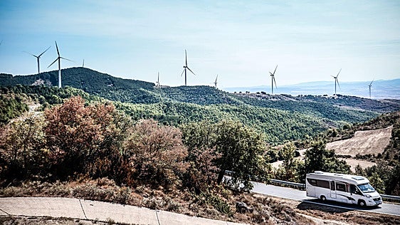 Iberdrola y el Gobierno vasco culminan las obras del parque eólico de Labraza
