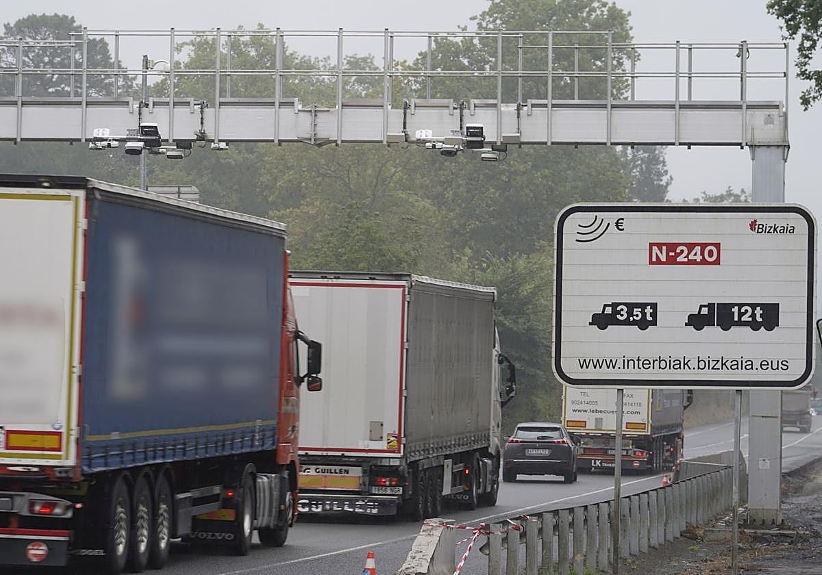 El pufo de los camioneros en los peajes de Bizkaia es de 375.000 euros este año