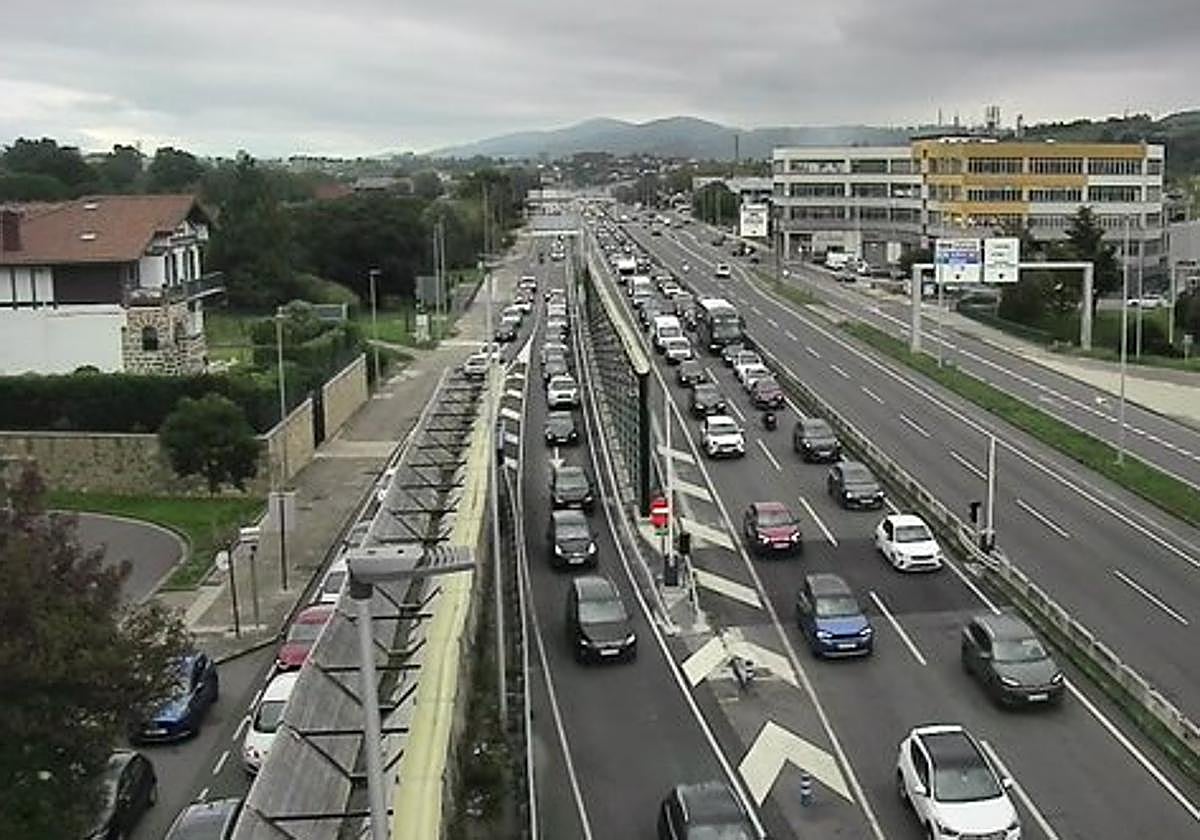 La Avanzada recupera la normalidad tras las retenciones en los túneles hacia Getxo