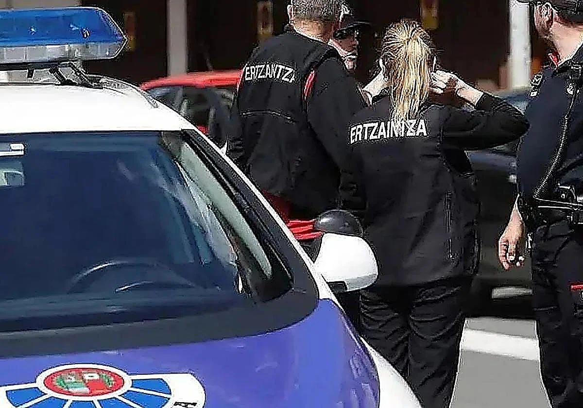 La Ertzaintza cierra una discoteca latina de Deusto por irregularidades de cara a Halloween