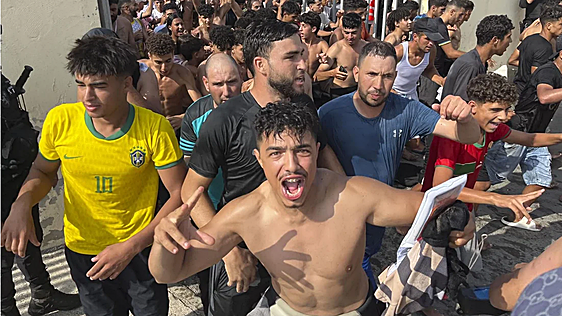 ¿Habrá una nueva avalancha de inmigrantes en Ceuta este 15 de agosto? «Nos vemos allí. Estad a la hora»