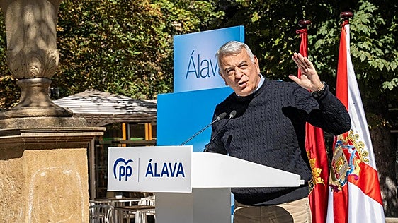 De Andrés reivindica la «identidad vasca» y sitúa al PP como la voz de los «decepcionados» con el Gobierno PSE-PNV