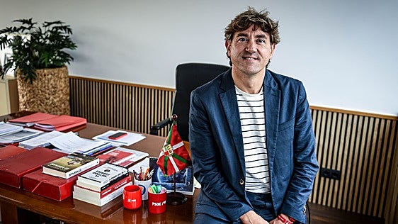 «PNV, Bildu y PSE no podemos pretender sacar rédito electoral de la reforma del Estatuto»