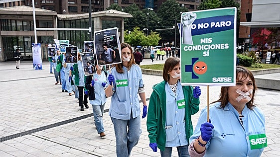 Las enfermeras acusan al consejero vasco de Salud de «trato de favor» hacia el colectivo médico