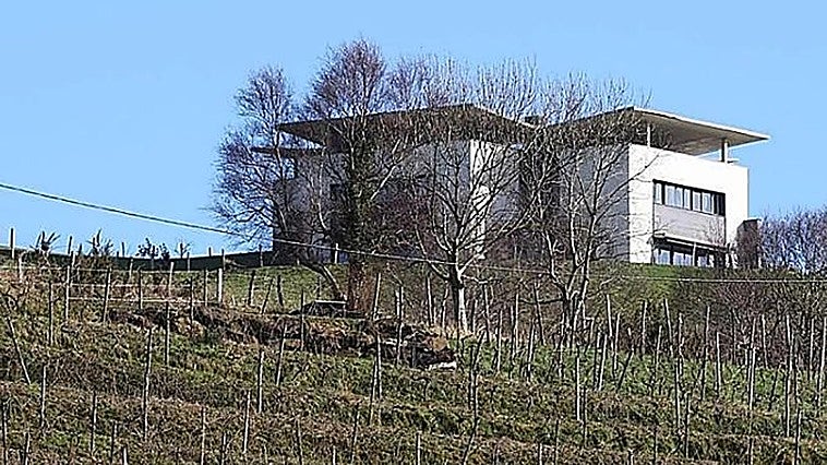 El Supremo avala la decisión de demoler el chalé de una exconcejala del PNV de Zarautz