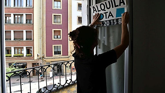 ¿Cuánto dinero destinaron los vascos a pagar la hipoteca o el alquiler el año pasado?