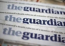 Ejemplares del periódico inglés 'The Guardian'. / Archivo