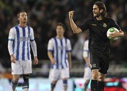 Mariano Sanz celebra el gol a la Real, durante la ida de los cuartos de la Copa. / Efe