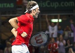 Federer celebra un punto contra Kazajistán. / Salvatore di Nolfi (Efe)