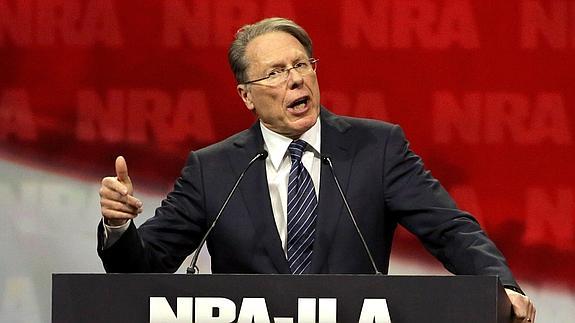 Wayne LaPierre, presidente de la Asociación Nacional del Rifle. 