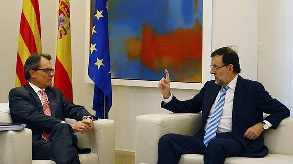 Rajoy saluda a Mas