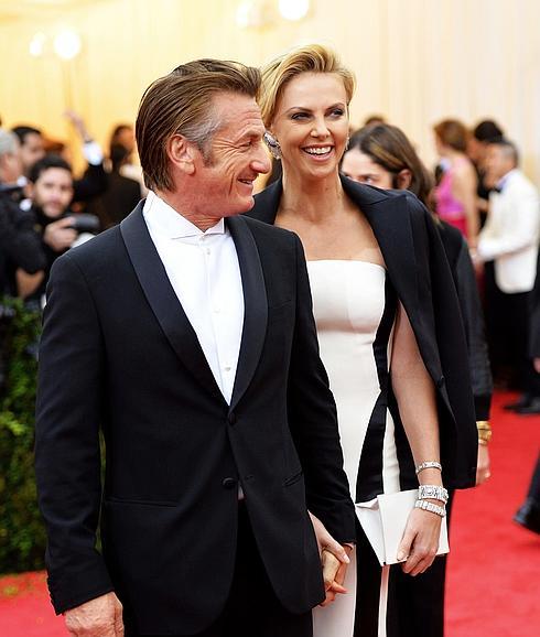 Sean Penn y Charlize Theron. 