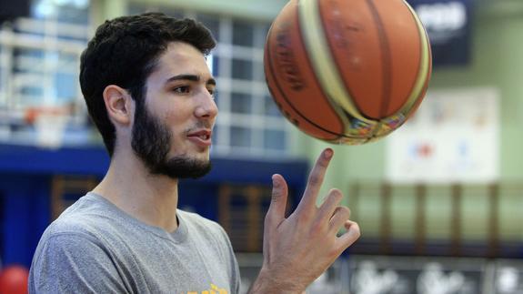 Abrines, en un entrenamiento con la selección. 