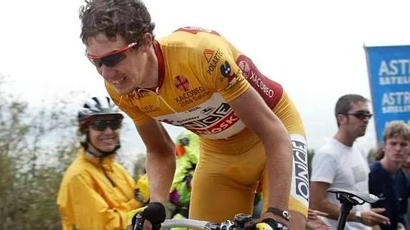 Nozal, durante la cronoescalada a Abantos en 'La Vuelta' de 2003. 