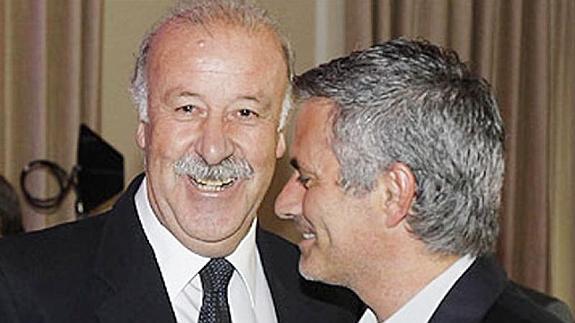 Del Bosque responde a Mourinho: «Tengo el teléfono abierto»