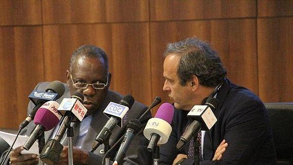 Platini dice que no interfiere en la Copa de África y pide una «rectificación» a su presidente