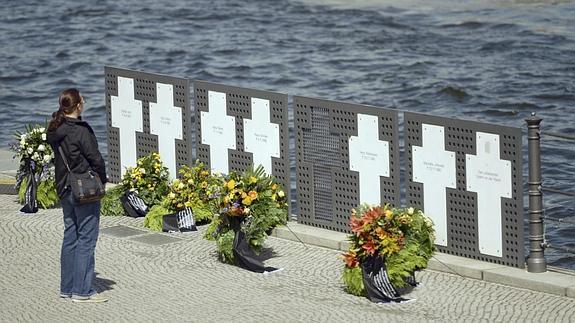 Monumento levantado en recuerdo a las víctimas del Muro de Berlín. 