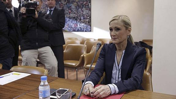 Cristina Cifuentes, en la Comisión Antiviolencia extraordinaria. 