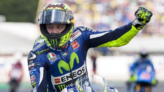Rossi celebra su triunfo. 