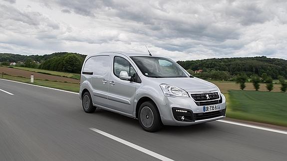 Peugeot Partner, más moderno y robusto