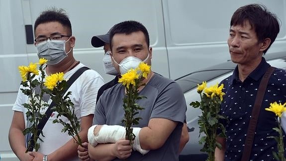 Ceremonia por los bomberos y militares fallecidos en las explosiones. 