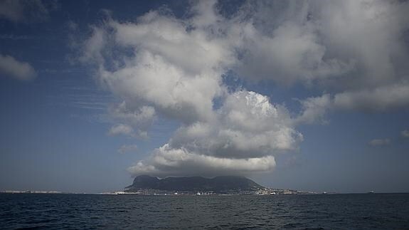 Vista de Gibraltar desde Algeciras. 