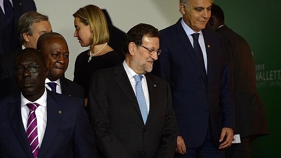 Mariano Rajoy, junto a otros líderes reunidos en Malta. 