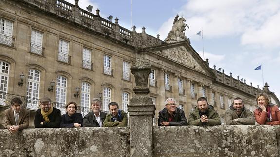 Reunión de alcaldes y concejales de candidaturas de unidad popular en Santiago de Comspostela.