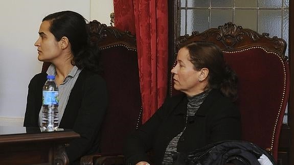 Triana Martínez y Montserrat González. 