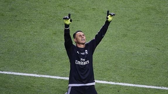 Keylor Navas celebra la 'undécima' Champions del Real Madrid. 