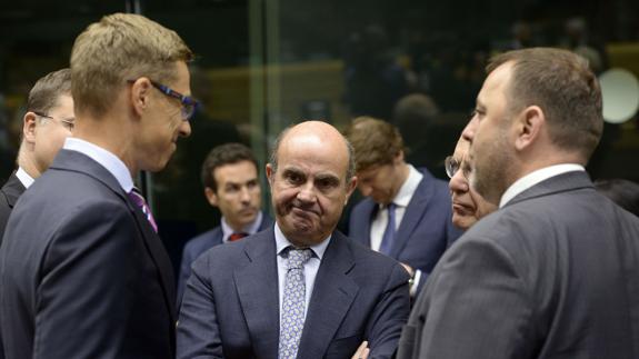 Luis de Guindos, durante una reunión del Eurogrupo.