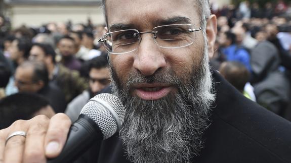 El predicador islamista más famoso de Reino Unido, Anjem Choudary. 