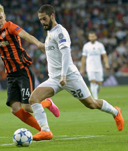 Isco Alarcón (der), durante un partido. 