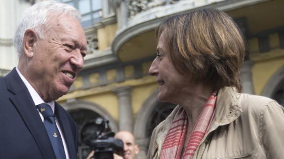 Forcadell saluda a Margallo
