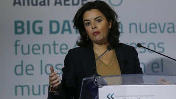 Soraya Sáenz de Santamaría, en un momento de su conferencia.