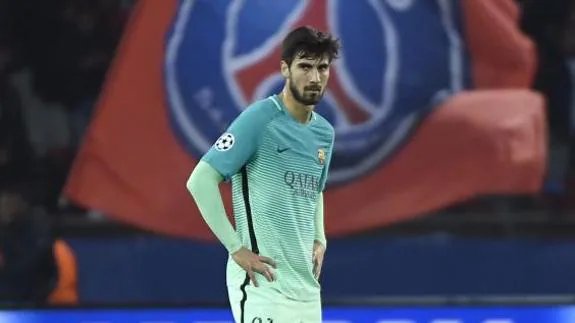 André Gomes, ante el PSG. 