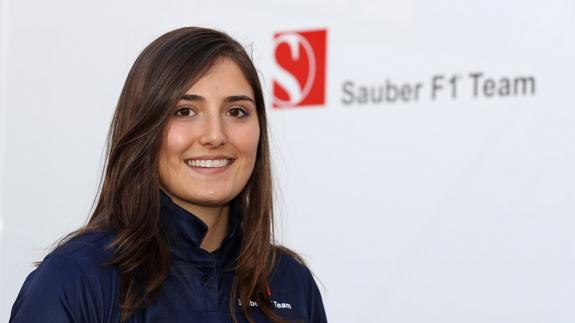 Sauber ficha a Tatiana Calderón como piloto de pruebas