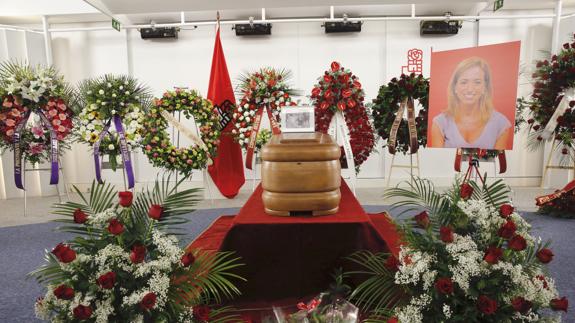 Capilla ardiente para despedir a Carme Chacón.