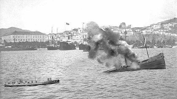 Submarino alemán de la Primera Guerra Mundial, retenido en Málaga tras haber atacado en ese puerto a un barco noruego.