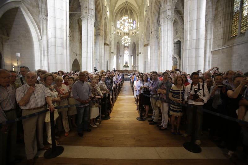 Vitoria recupera su vieja Catedral