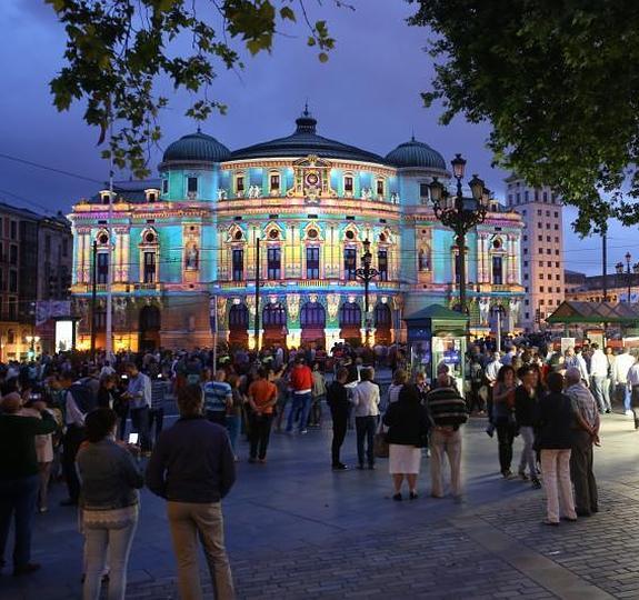 El Arriaga ha lucido unos colores muy llamativos.