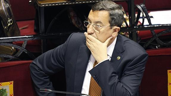 José Luis Bilbao, diputado general de Bizkaia, en el último pleno de las Juntas Generales.