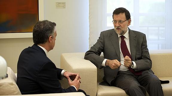 Mariano Rajoy y el lehendakari Iñigo Urkullu en el Palacio de la Moncloa.
