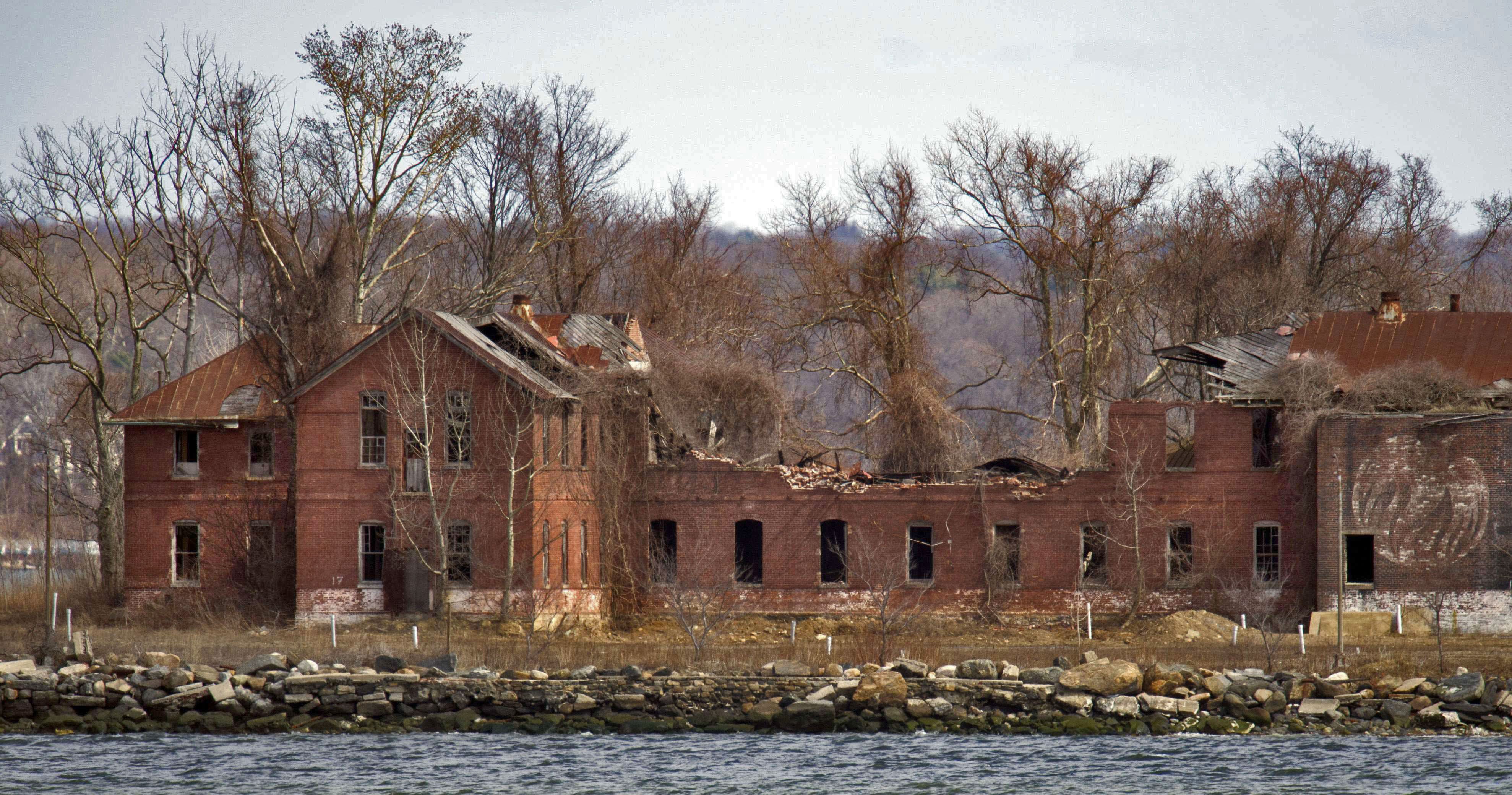 En Hart Island nadie puede entrar salvo los funcionarios de prisiones.