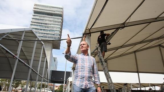 Alfonso García, alcalde de Barakaldo, durante la rueda de prensa. 