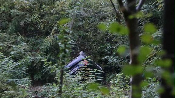 Ilesa tras volcar su coche en el alto de Andraka