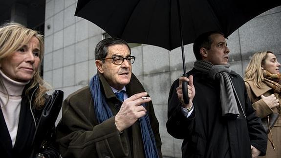 Mario Fernández, tras declarar ante la Fiscalía en los juzgados de Bilbao.